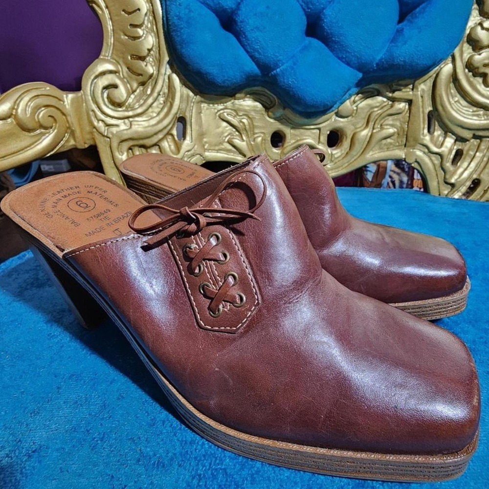 Y2K Brown Leather Clogs
